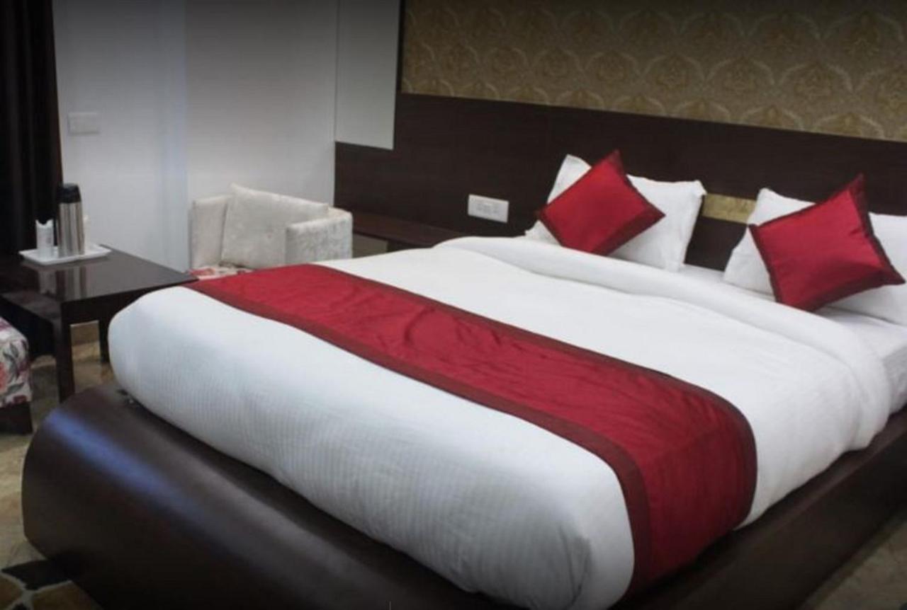 Hotel Golden Tulip Purnia Экстерьер фото